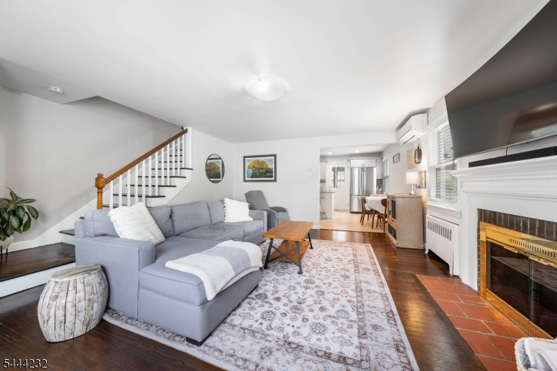 19 Robertson Road West Orange, NJ 07052 - Photo 7 of 39