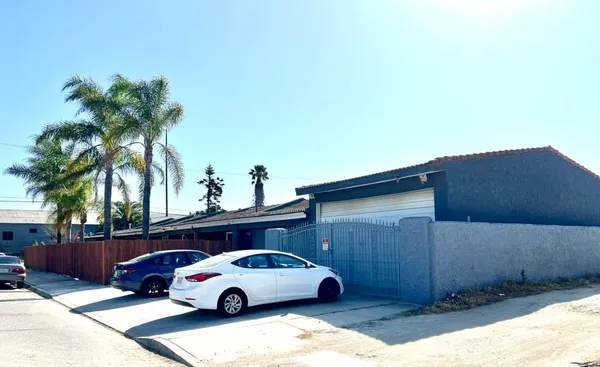 $1,130,000 | 11393 Azahar Street, Ventura, CA 93004