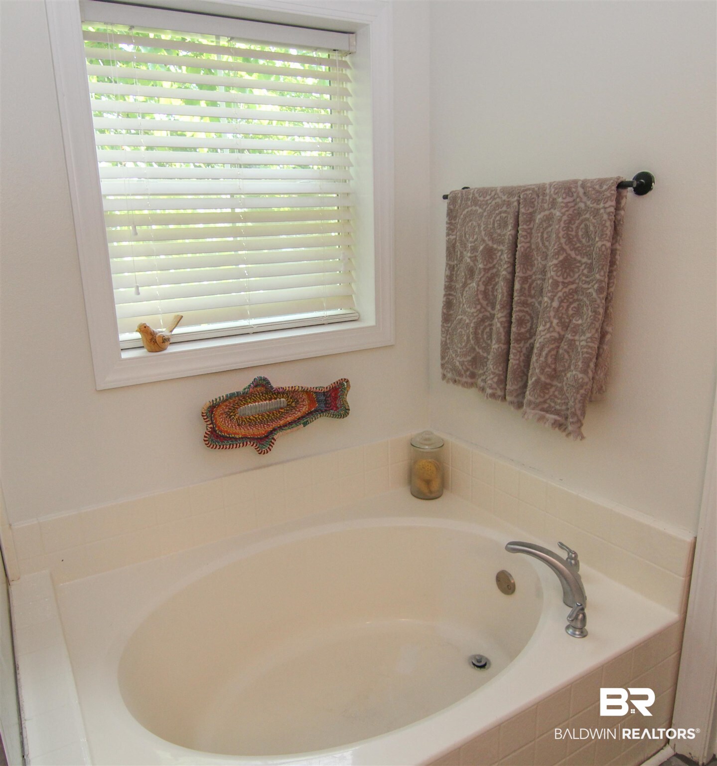 25806 Pollard Road, Unit 109 Daphne, AL 36526 - Photo 14 of 32 Garden Tub