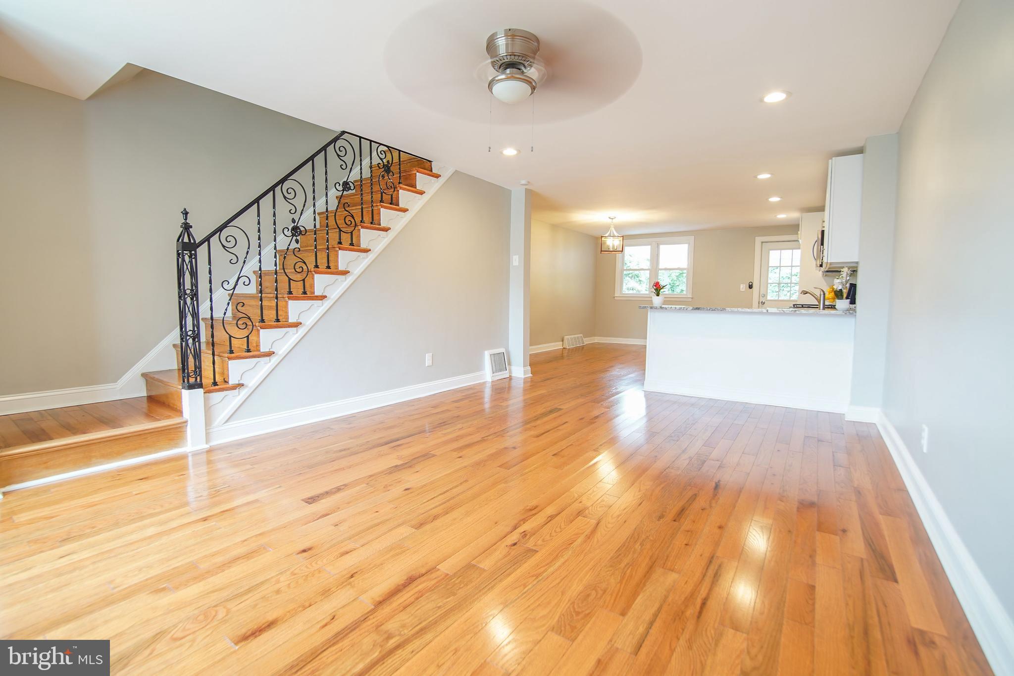 1026 South Lynbrook Road Collingdale, PA 19023 - Photo 3 of 43