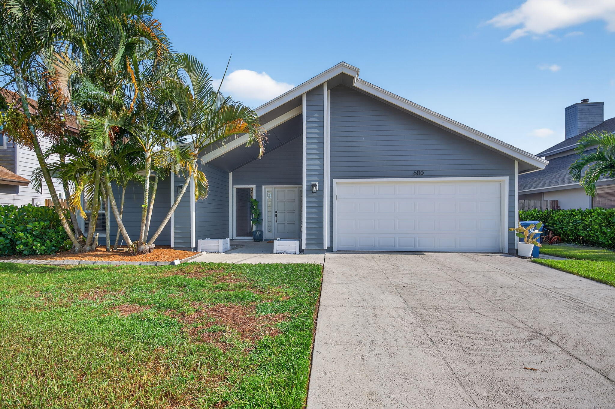 6110 Adams Street Jupiter, FL 33458 - Photo 2 of 24 2-web-or-mls-042__MLP0712