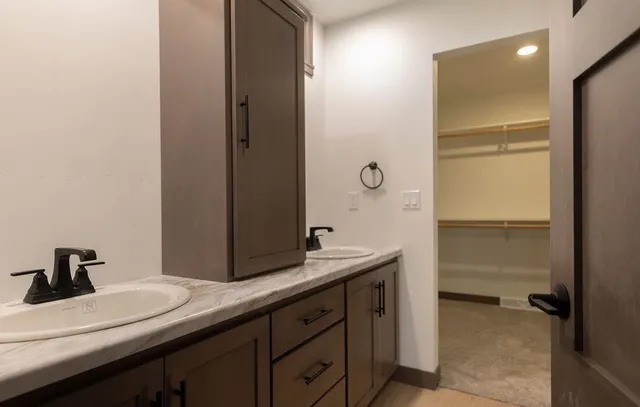 $519,900 | 3715 Westpoint Road, Suamico, WI 54313