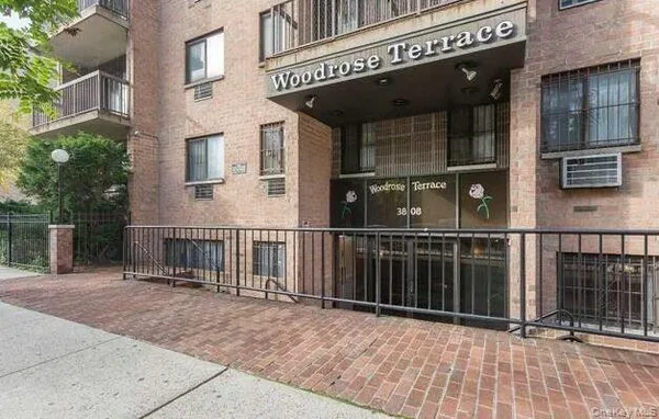 $750,000 | 38-08 147th Street, Unit 6E | Whitestone