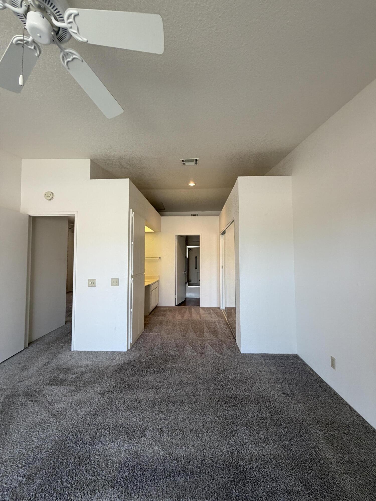 505 South Farrell Drive, Unit R112 Palm Springs, CA 92264 - Photo 10 of 19 .