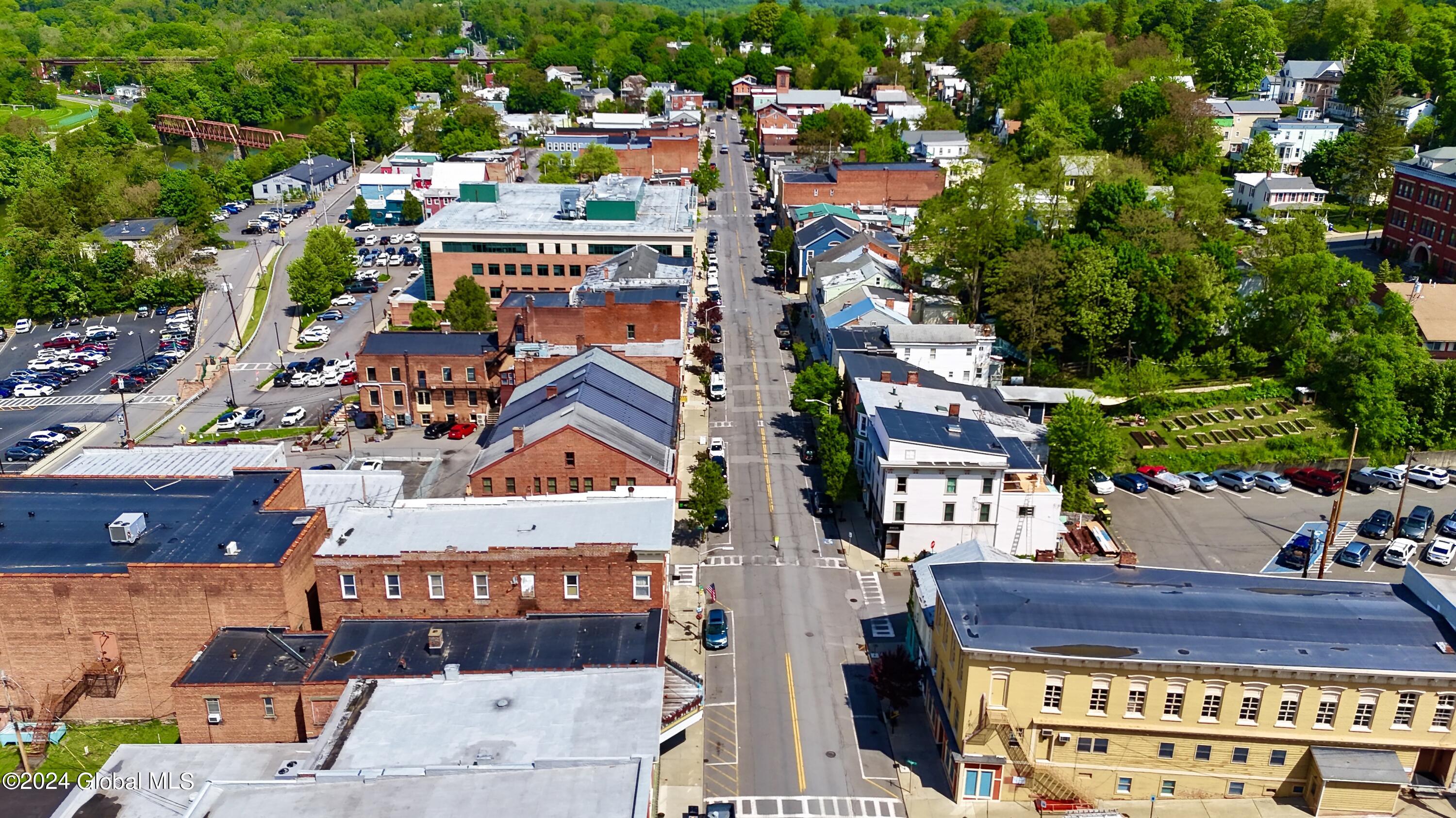 370 Main Street Catskill, NY 12414 - Photo 26 of 28 dji_fly_20240517_110048_0106_17160592607