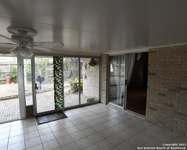 6207 Shady Brook Windcrest, TX 78239 - Photo 3 of 23 a view of a room with window
