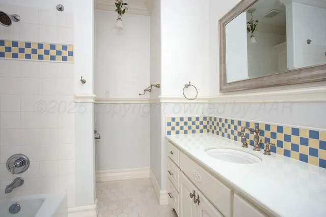 $1,200,000 | 18 Cypress Point, Amarillo, TX 79124