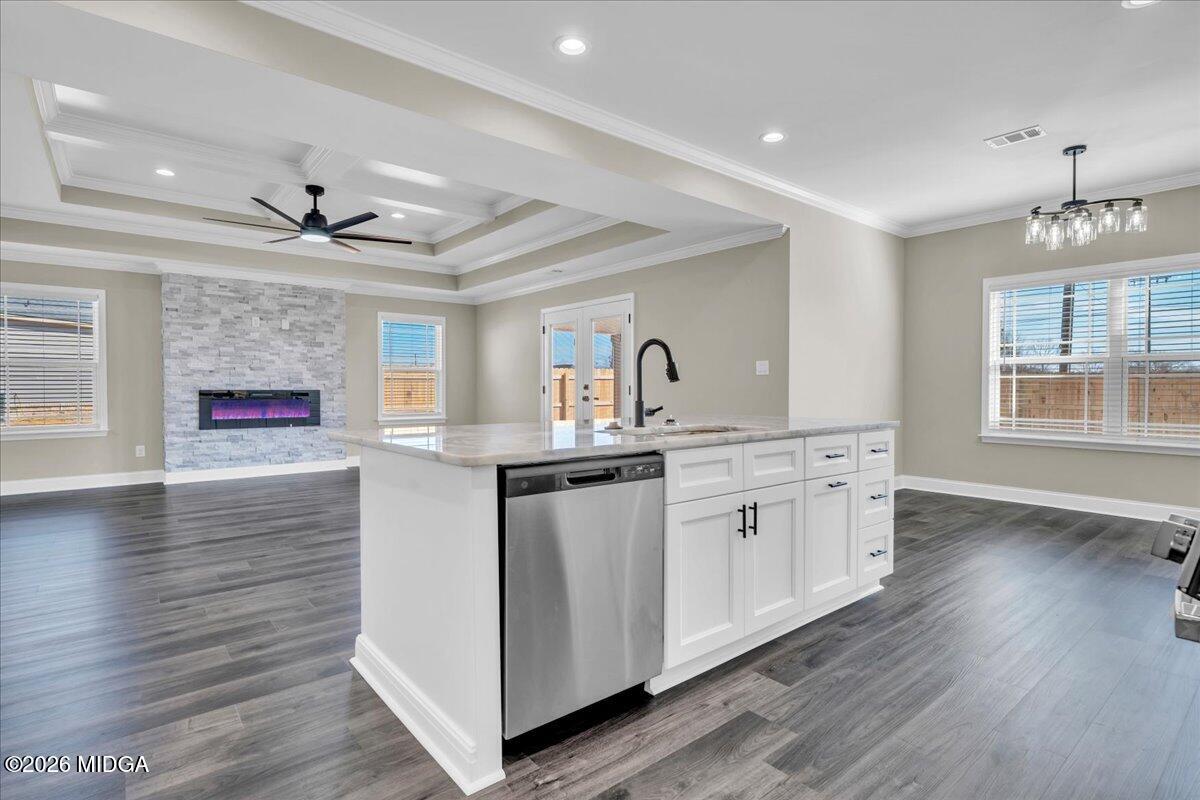 103 Early Drive Byron, GA 31008 - Photo 18 of 56 20 - Kitchen 6