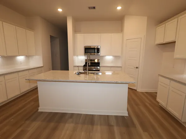 $335,990 | 1329 Blue Moon Lane, La Marque, TX 77568
