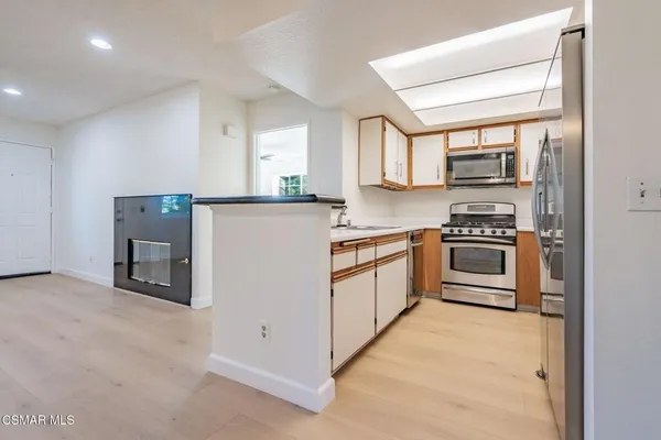 $469,900 | 1165 Fitzgerald Road, Unit G, Simi Valley, CA 93065