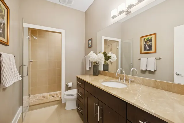 $735,000 | 1242 West Jackson Boulevard, Unit 2W, Chicago, IL 60607