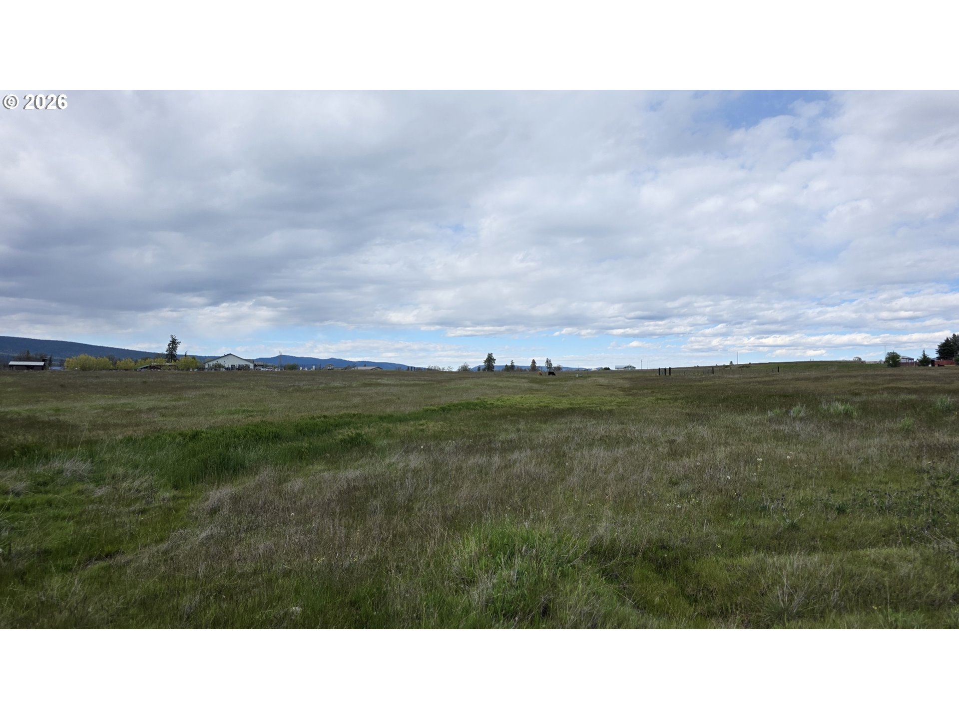 Marett Way Goldendale, WA 98620 - Photo 5 of 13 a open area with a yard