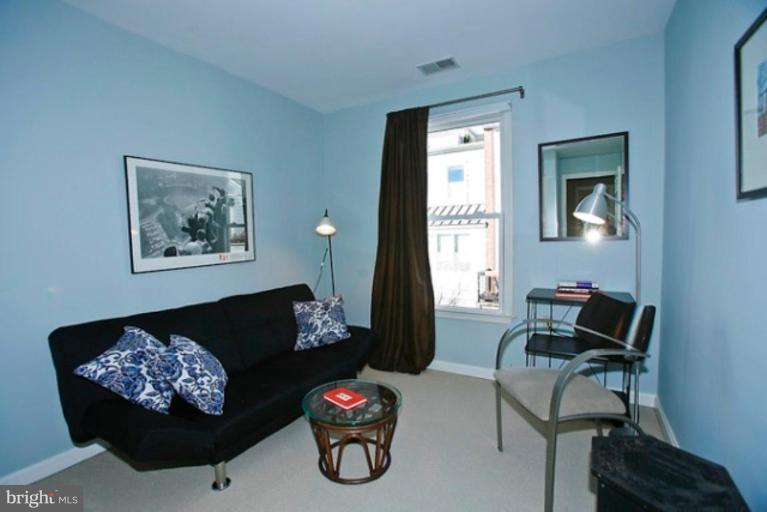1923 Belmont Road Northwest, Unit 1082 Washington, DC 20009 - Photo 13 of 20 Bedroom #2