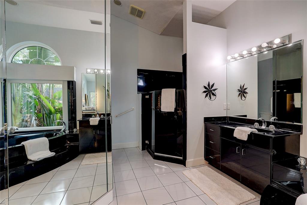 181 South Auburn Road Venice, FL 34292 - Photo 36 of 91