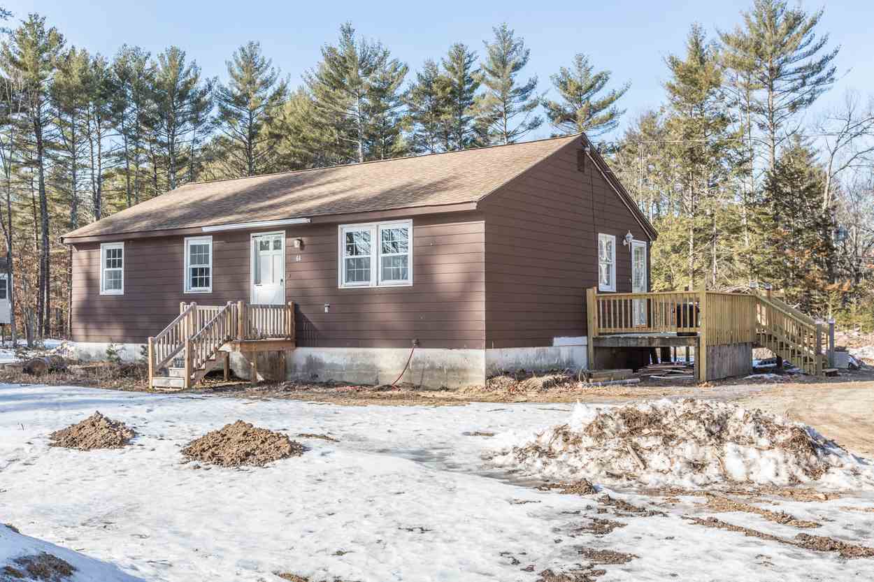 64 Bean Road Merrimack, NH 03054 - Photo 2 of 18