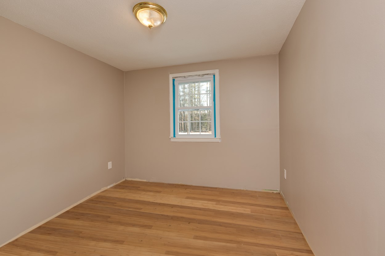 64 Bean Road Merrimack, NH 03054 - Photo 14 of 18