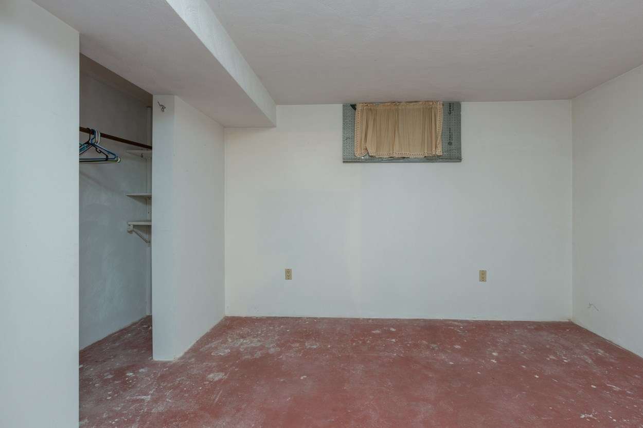 64 Bean Road Merrimack, NH 03054 - Photo 16 of 18