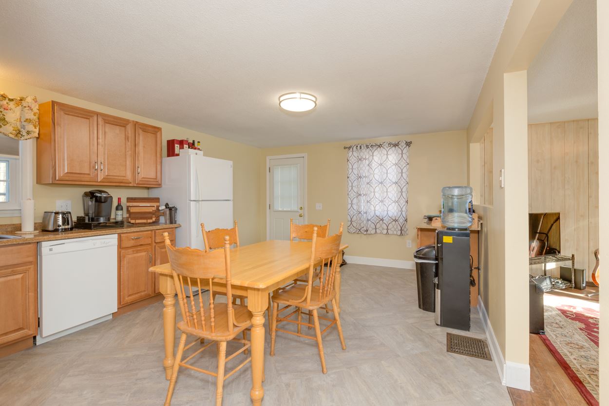 64 Bean Road Merrimack, NH 03054 - Photo 6 of 18