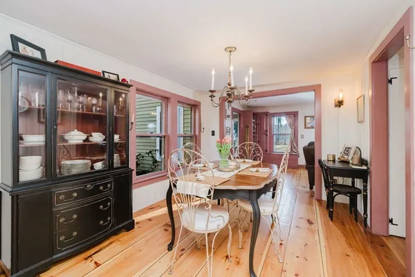 $599,900 | 429 South Street, Holliston, MA 01746