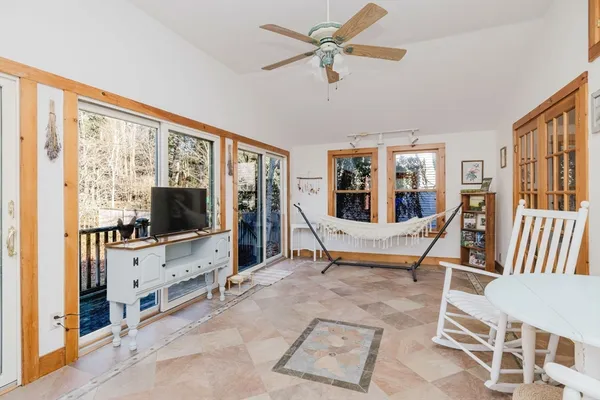 $599,900 | 429 South Street, Holliston, MA 01746