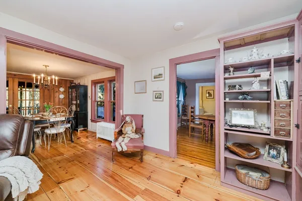 $599,900 | 429 South Street, Holliston, MA 01746