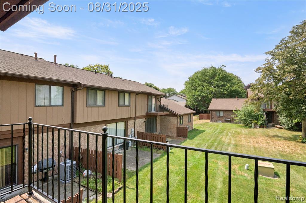 24873 Greenhill Road Warren, MI 48091 - Photo 17 of 22