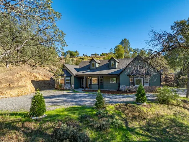 $539,000 | 14375 Moss Drive, Redding, CA 96003