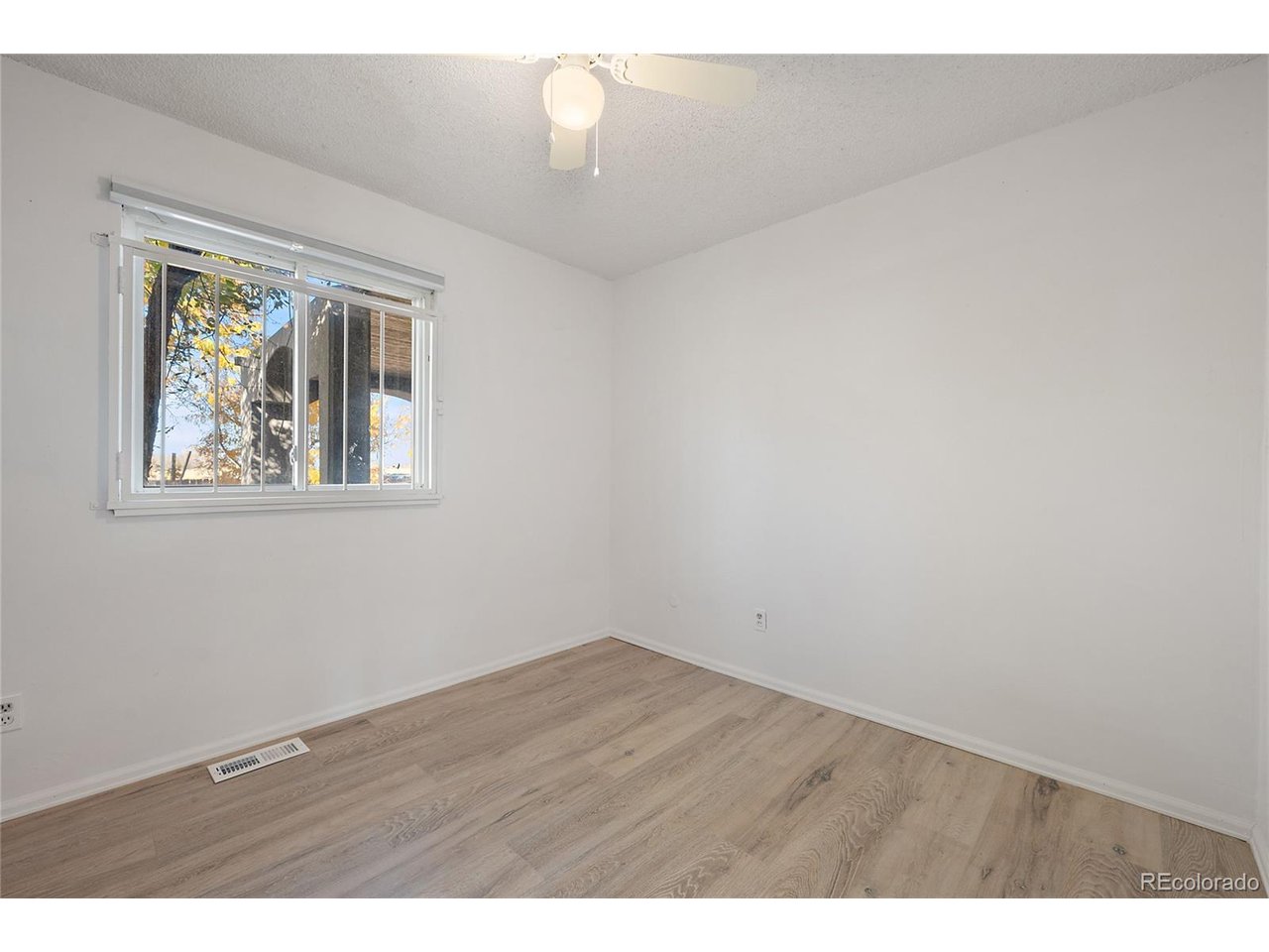 13301 Randolph Place Denver, CO 80239 - Photo 14 of 17