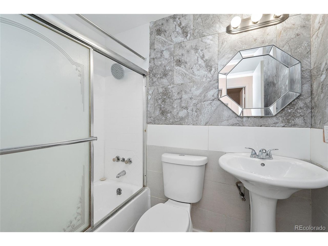 13301 Randolph Place Denver, CO 80239 - Photo 8 of 17