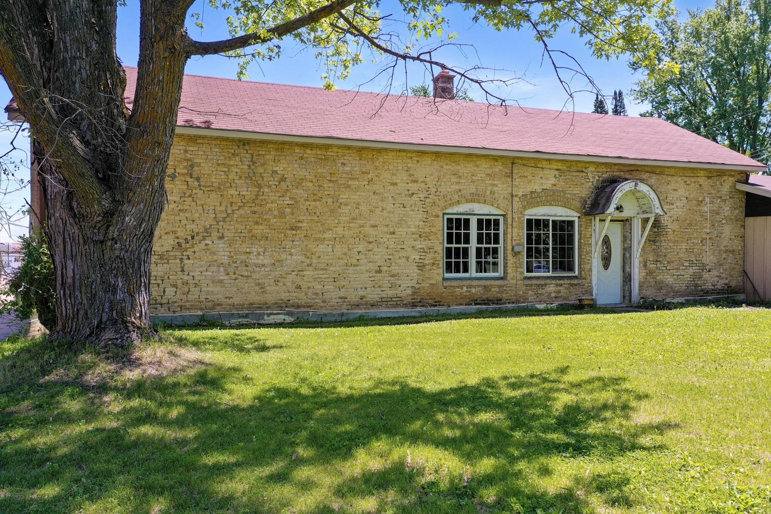 W5643 Main Street Nichols, WI 54152 - Photo 4 of 26