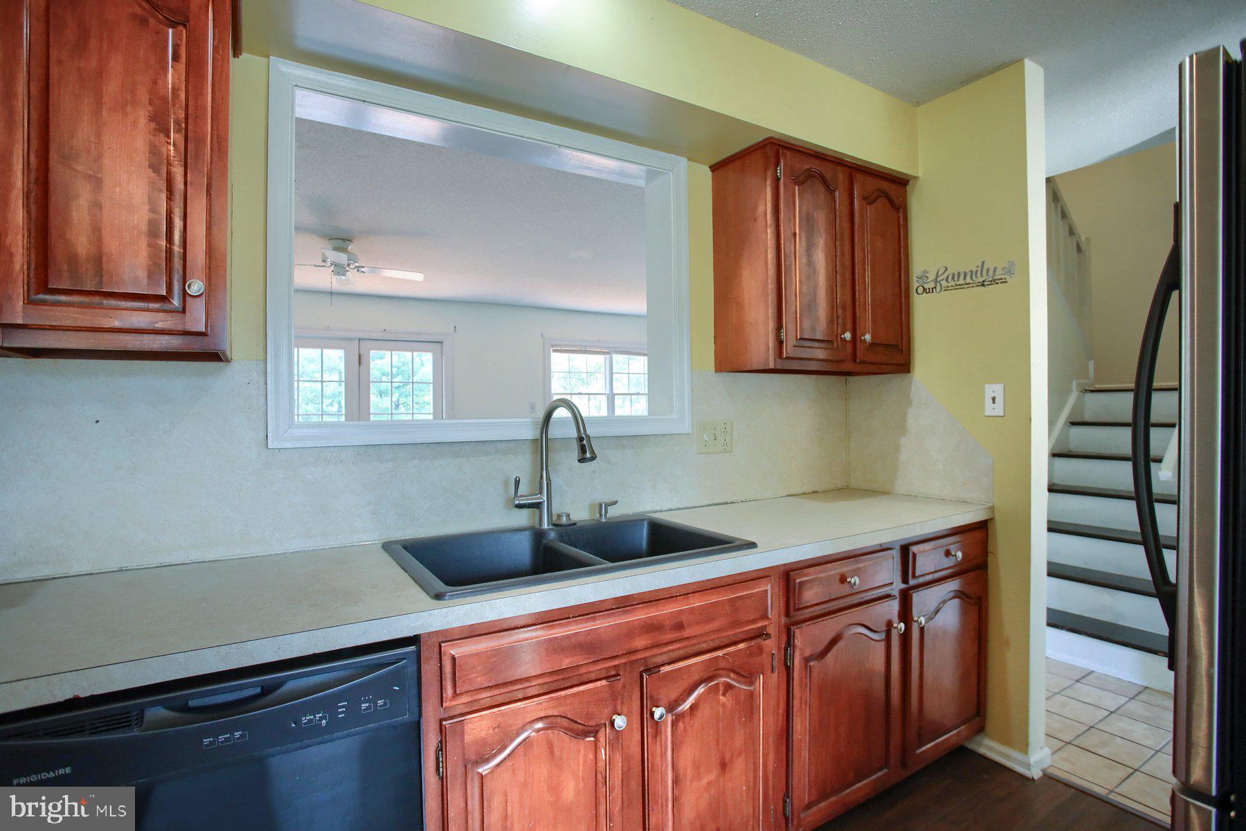 31 Spring Walk Court Lancaster, PA 17601 - Photo 4 of 35 Gallery Image 4