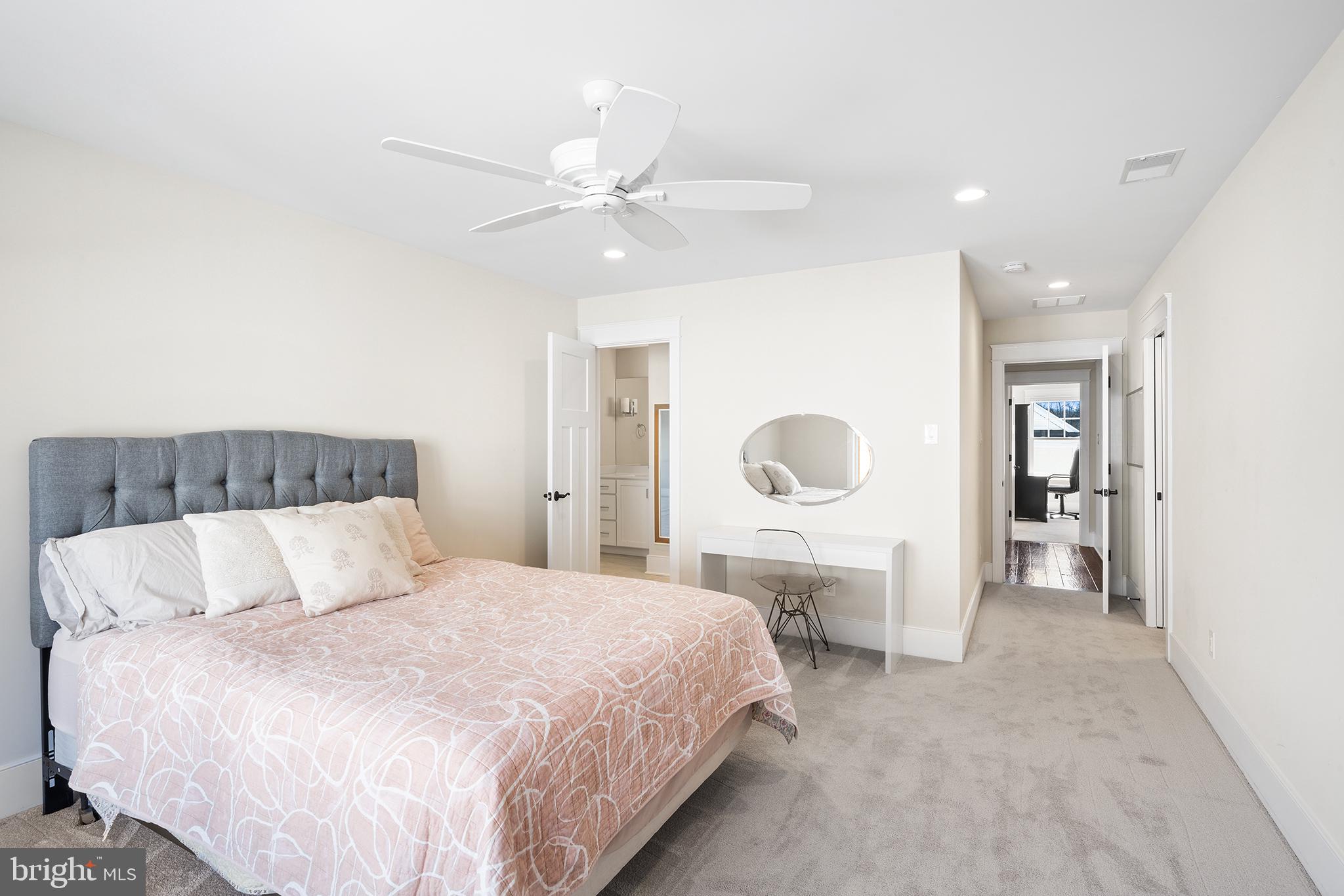 5 Raffaela Drive Malvern, PA 19355 - Photo 22 of 38 Bedroom #2 with jack n Jill bath, second floor