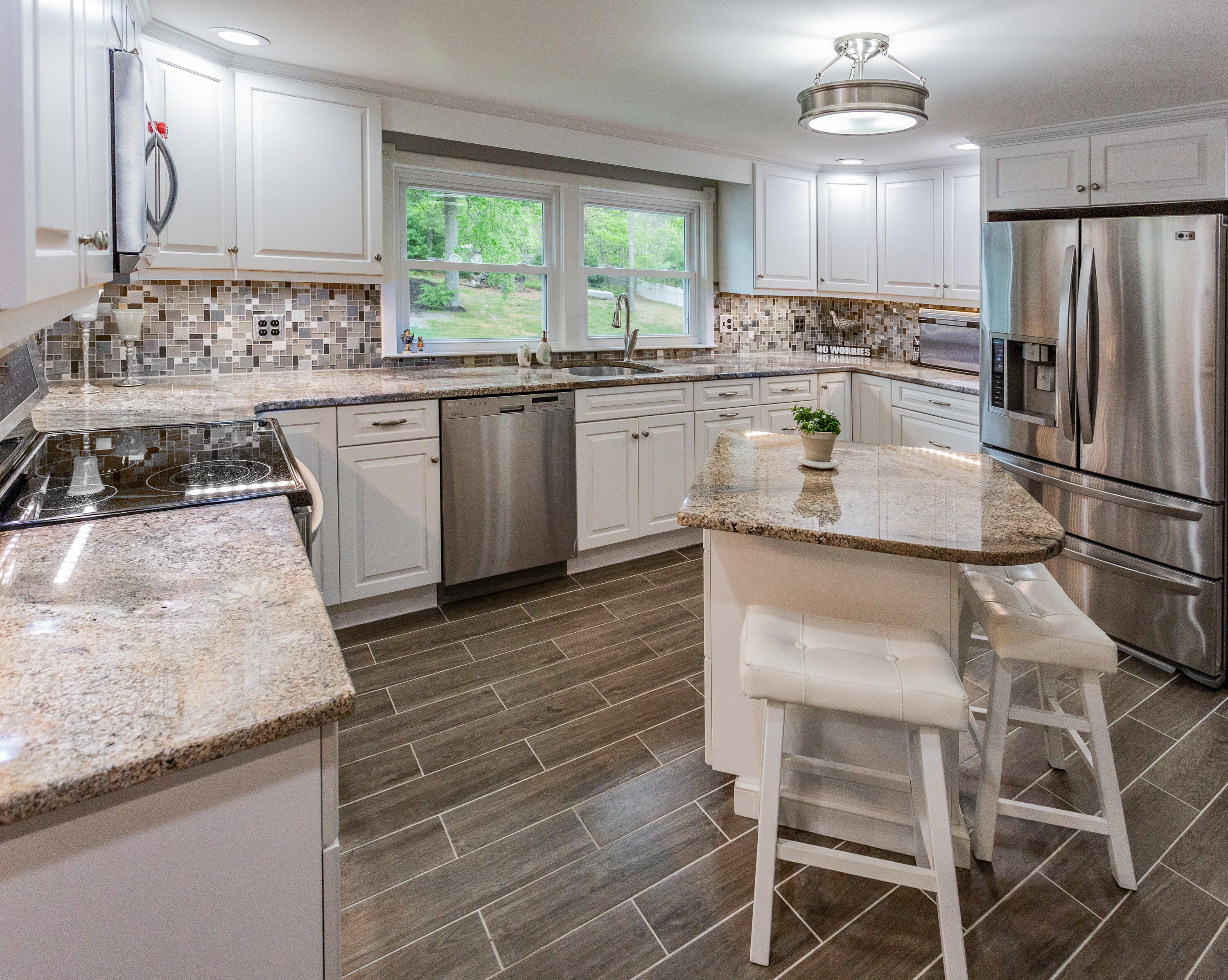 18 Newtown Road Sandwich, MA 02563 - Photo 12 of 45 18 Newtown Roadsandwich_Michelle Kaye Ph