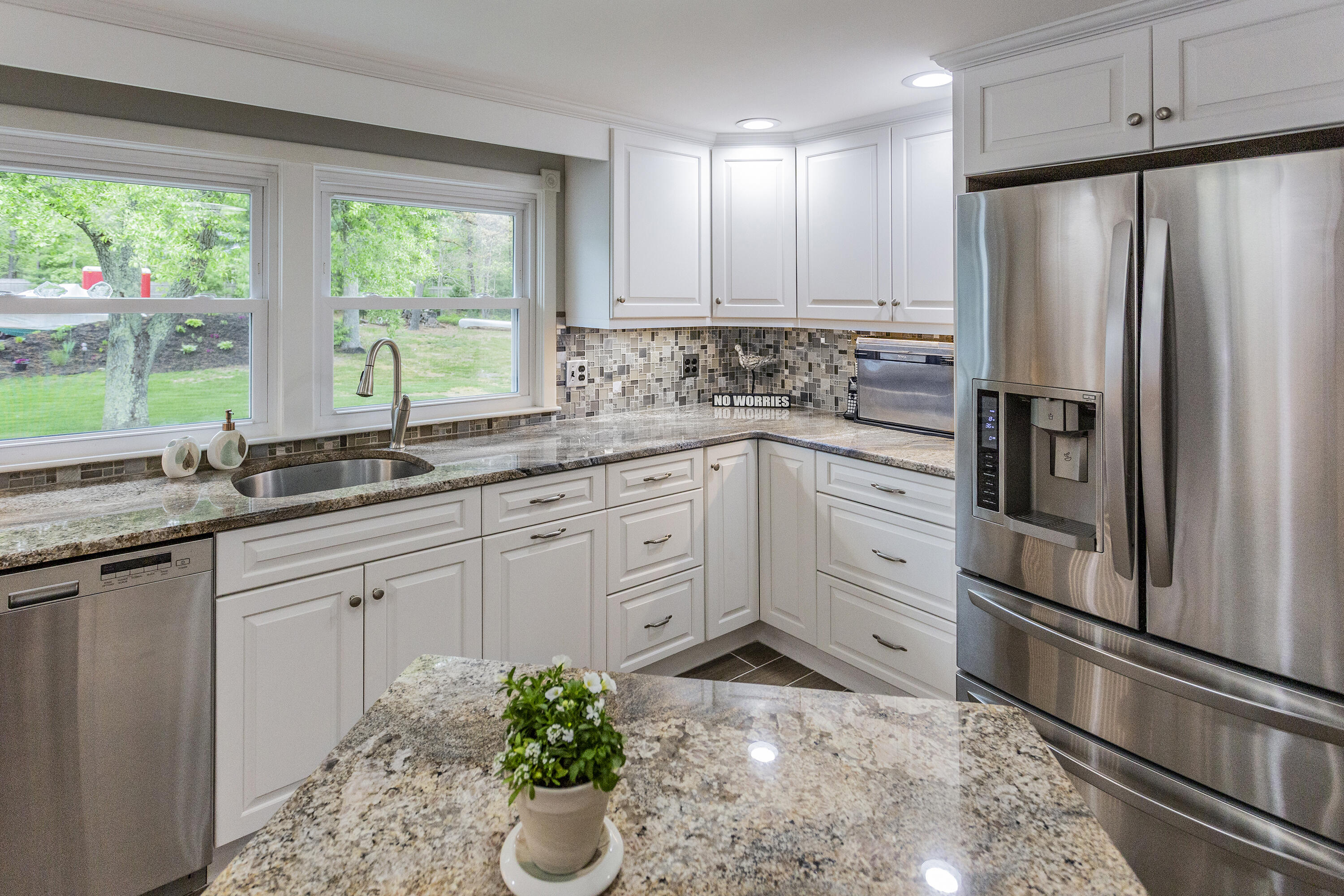 18 Newtown Road Sandwich, MA 02563 - Photo 14 of 45 18 Newtown Roadsandwich_Michelle Kaye Ph