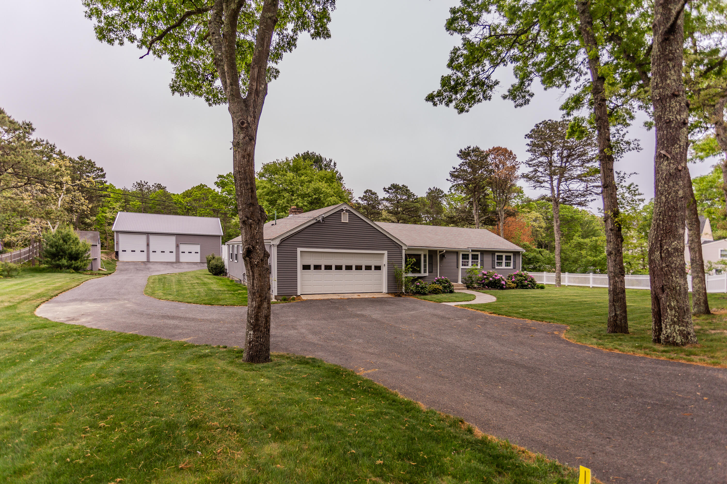 18 Newtown Road Sandwich, MA 02563 - Photo 2 of 45 18 Newtown Roadsandwich_Michelle Kaye Ph