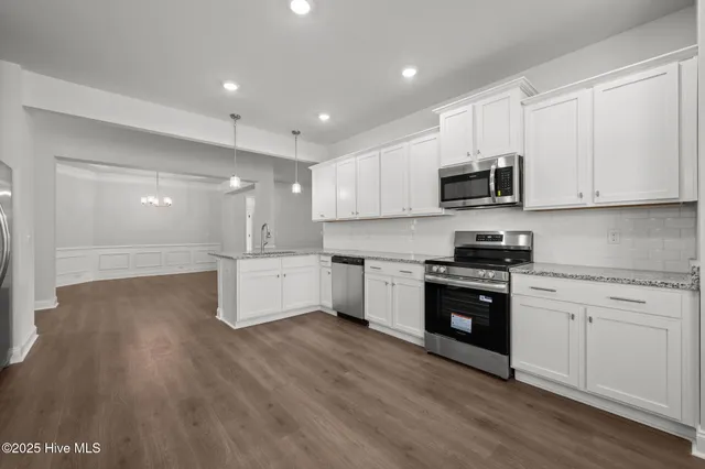 $398,575 | 1132 Coral Reef Drive, New Bern, NC 28560