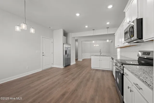 $398,575 | 1132 Coral Reef Drive, New Bern, NC 28560