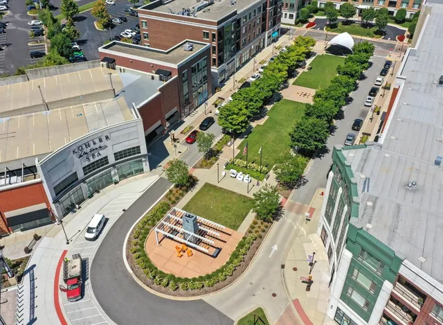 $2,499,900 | 8886 Johnston Road, Burr Ridge, IL 60527