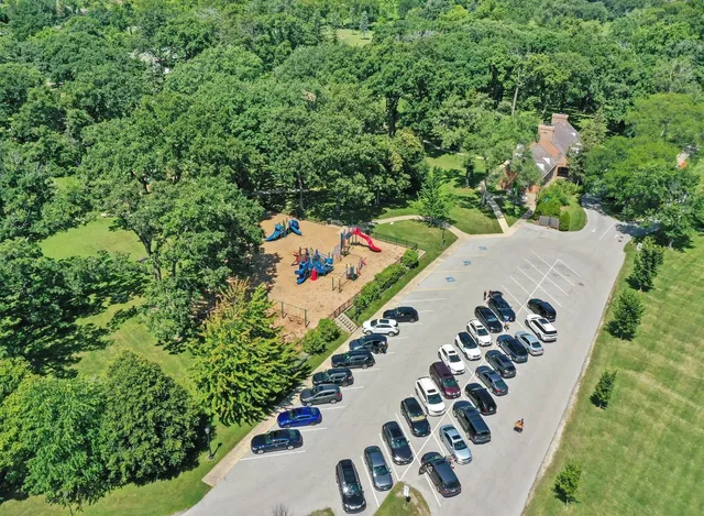 $2,499,900 | 8886 Johnston Road, Burr Ridge, IL 60527