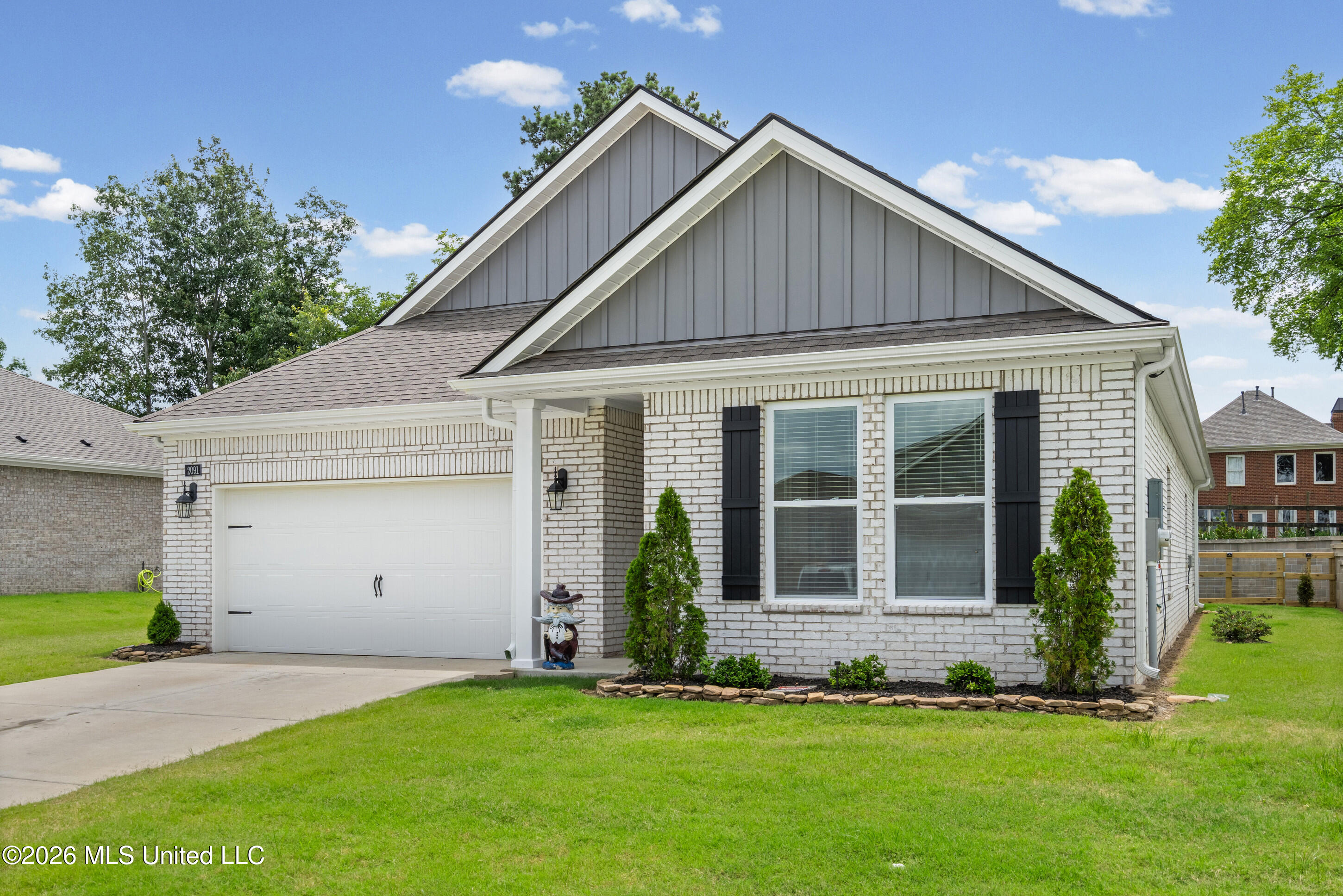 2091 Hyacinth Lane Hernando, MS 38632 - Photo 2 of 32 3__dsc9957_print