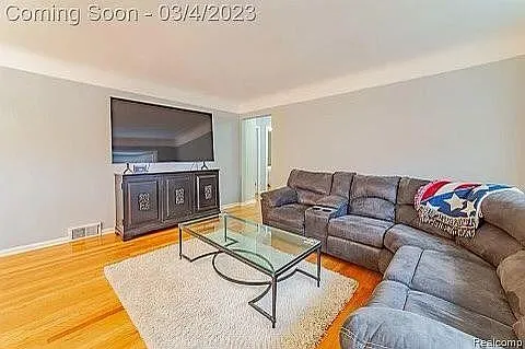 $400,000 | 1544 Sheffield Road, Birmingham, MI 48009