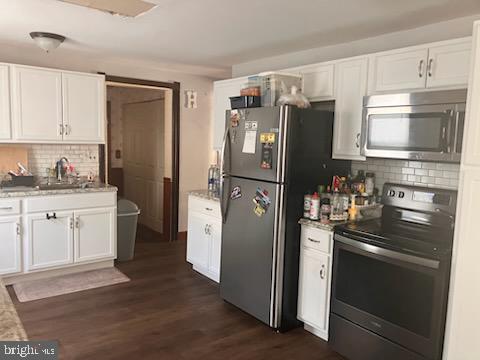4190 Hecktown Road Bethlehem, PA 18020 - Photo 7 of 13