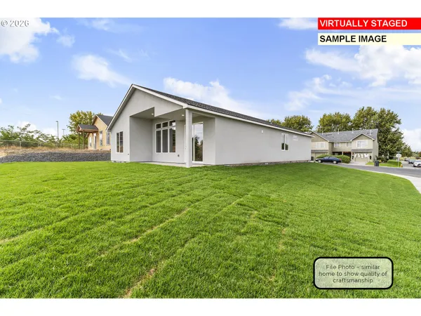 $424,900 | 1238 Southeast Kimber Drive, Hermiston, OR 97838