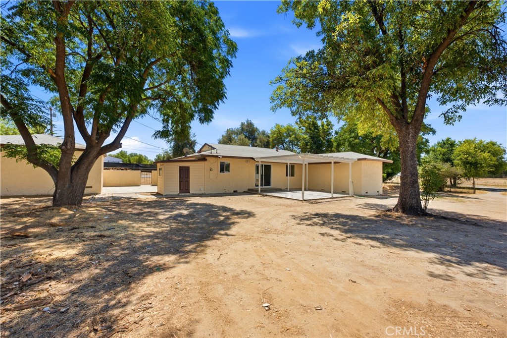 21820 Cajalco Road Perris, CA 92570 - Photo 28 of 42