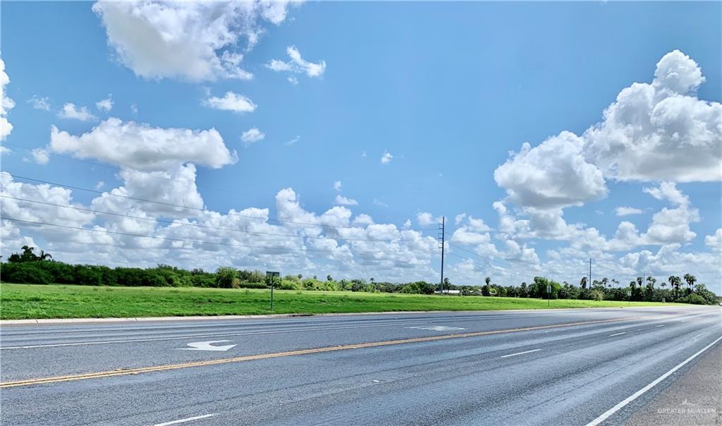 4300 North Shary Road Palmhurst, TX 78573 - Photo 7 of 7 a view of a yard