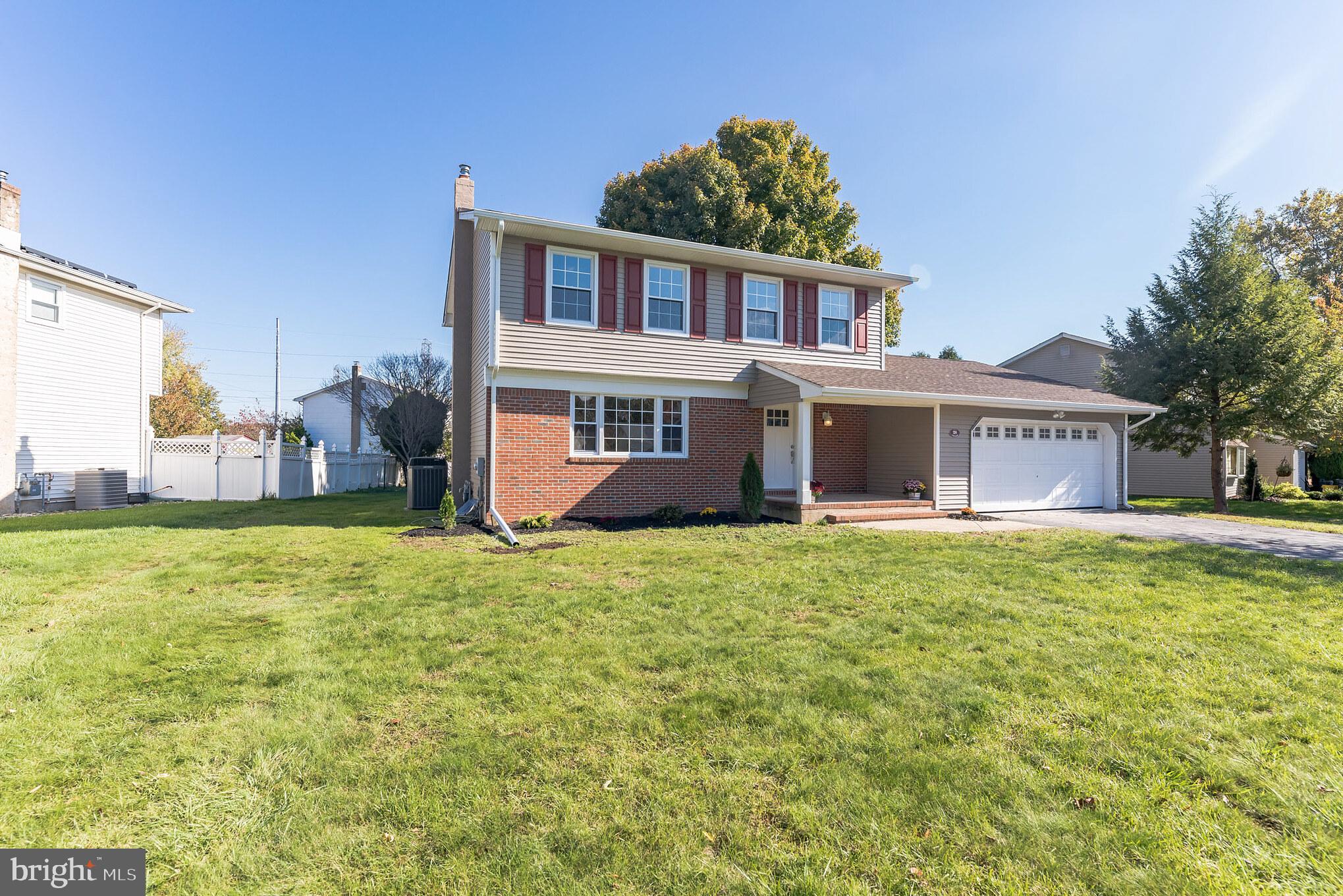 20 Hobbs Road Hamilton, NJ 08619 - Photo 2 of 31