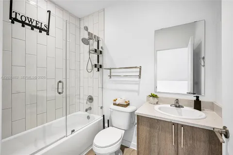 $3,500 | 171 Northwest 158th Street, Unit 1, Miami, FL 33169