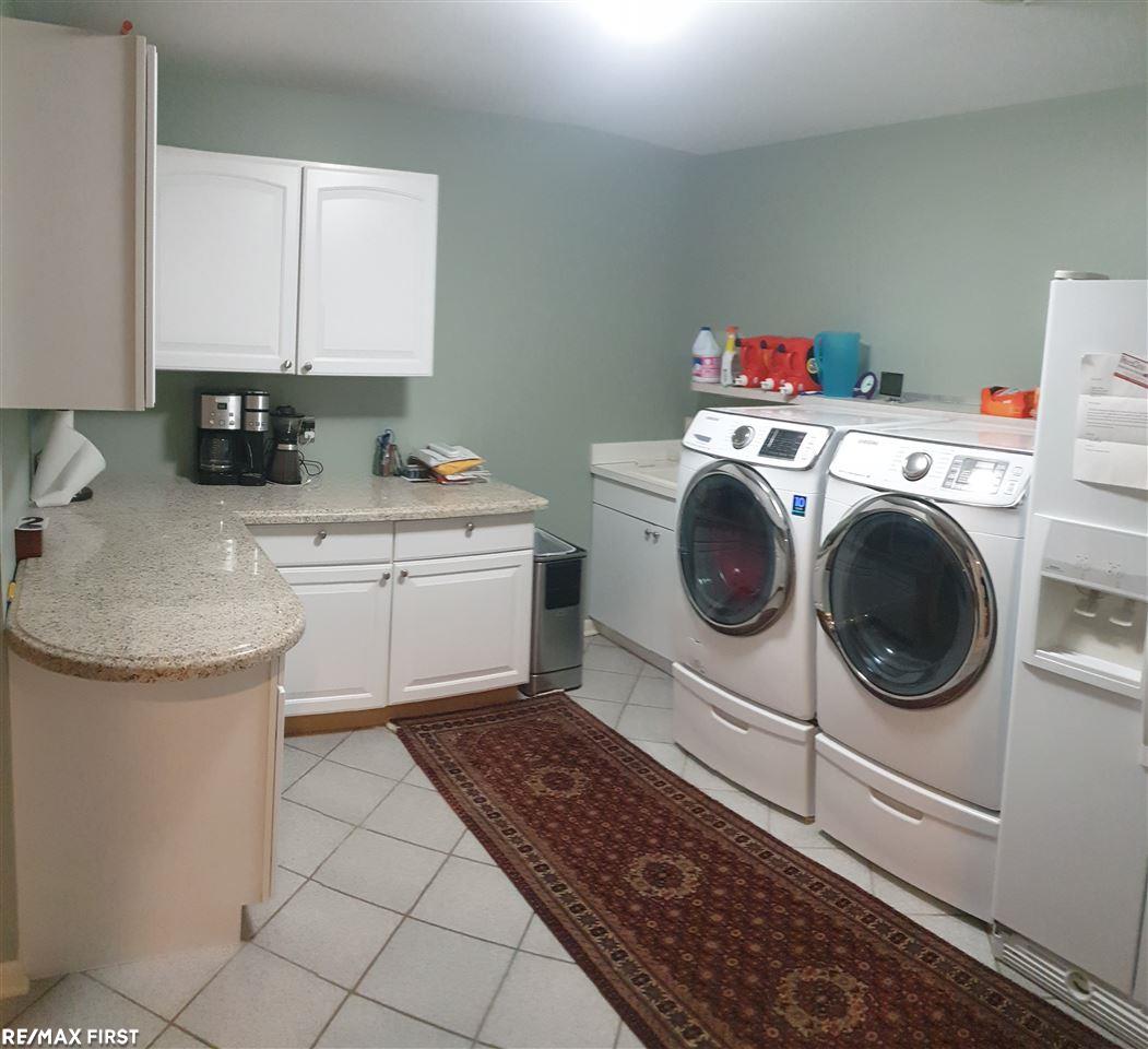 2297 Bunker Hill Road Rochester Hills, MI 48309 - Photo 16 of 23
