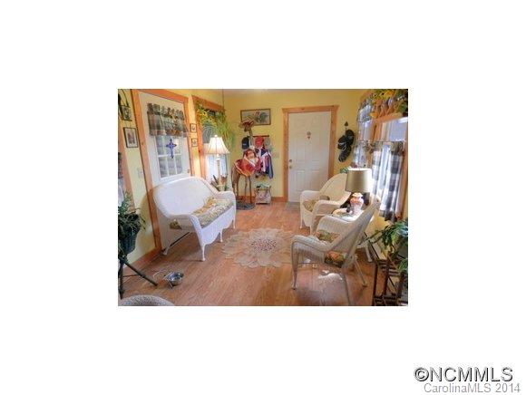 501 Raccoon Point Canton, NC 28716 - Photo 14 of 24