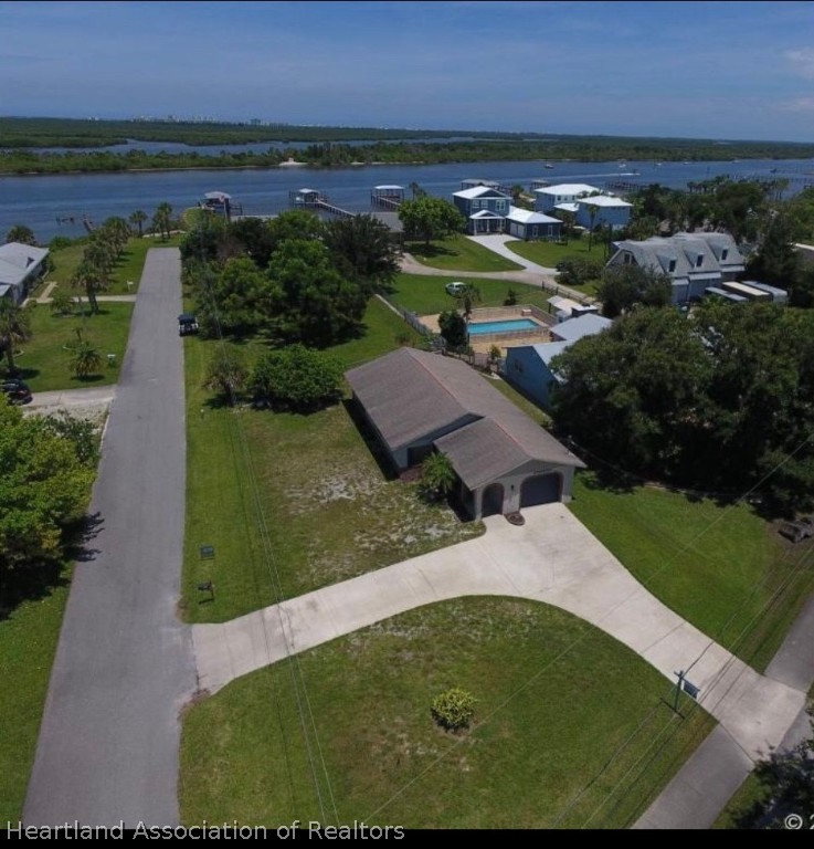 1715 South Riverside Drive Edgewater, FL 32132 - Photo 5 of 17 Gallery Image 5